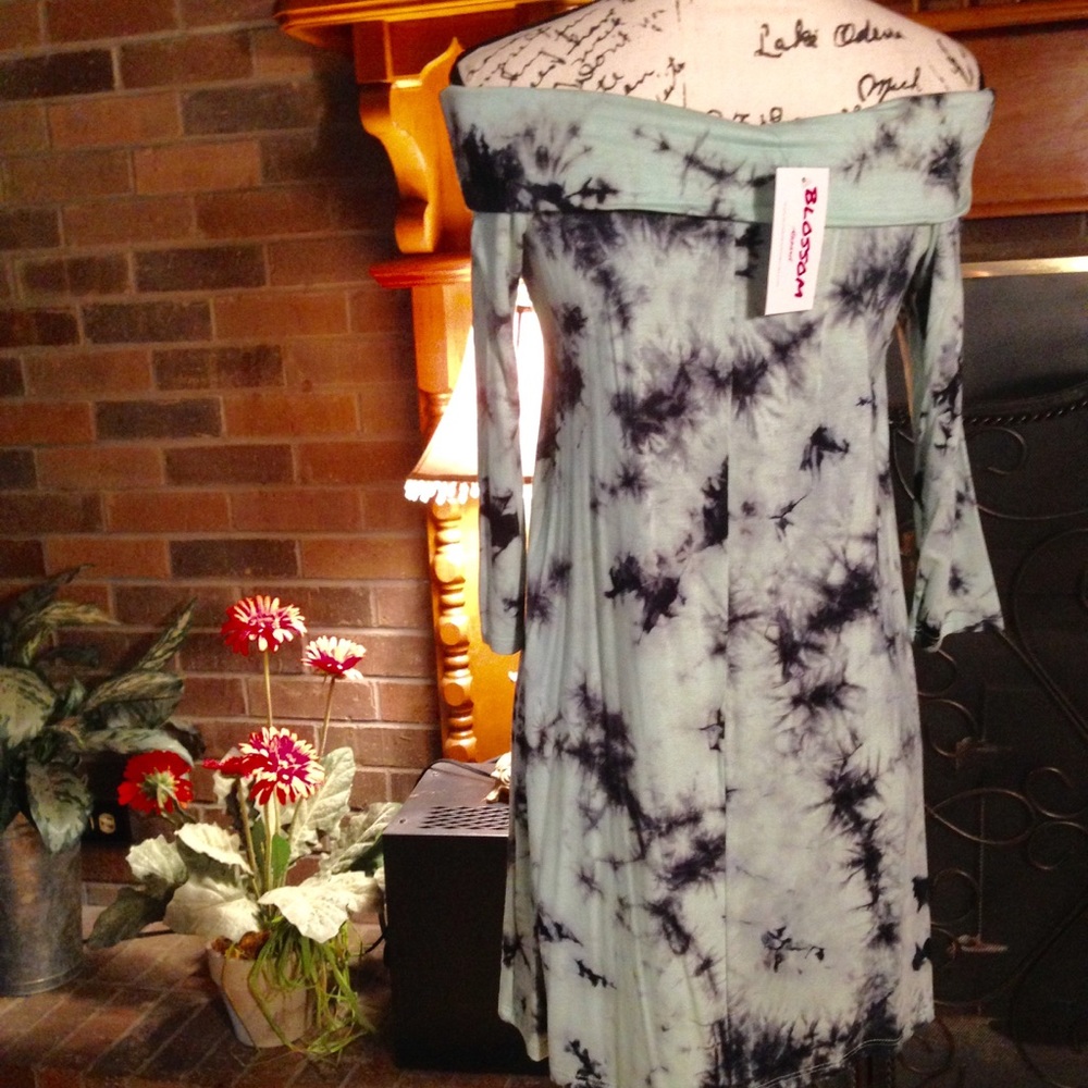 ONLY 2 LEFT❤️HP❤️OFF THE SHOULDER TYE Dye S/M - Picture 6 of 7